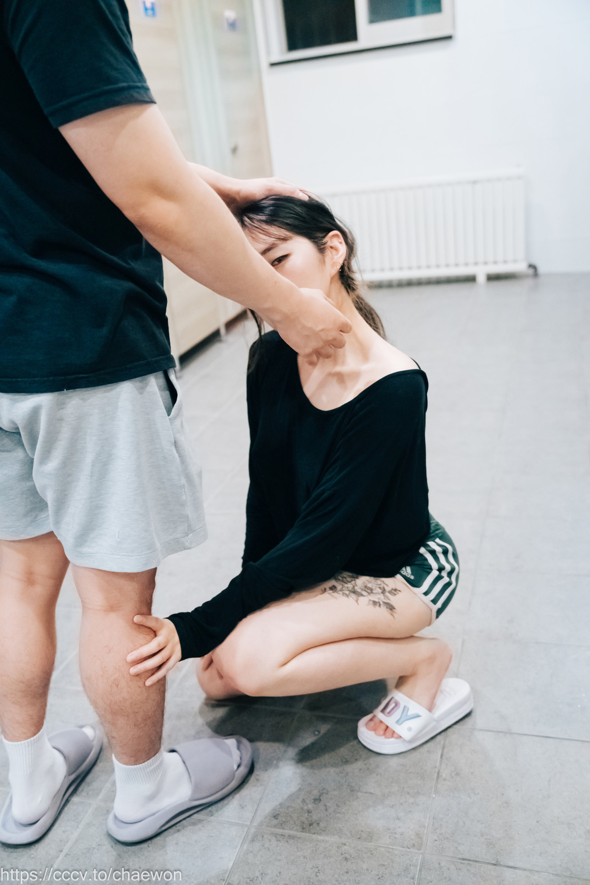 Sonson-손손-Loozy-Public-Toilet-Set02-11-01