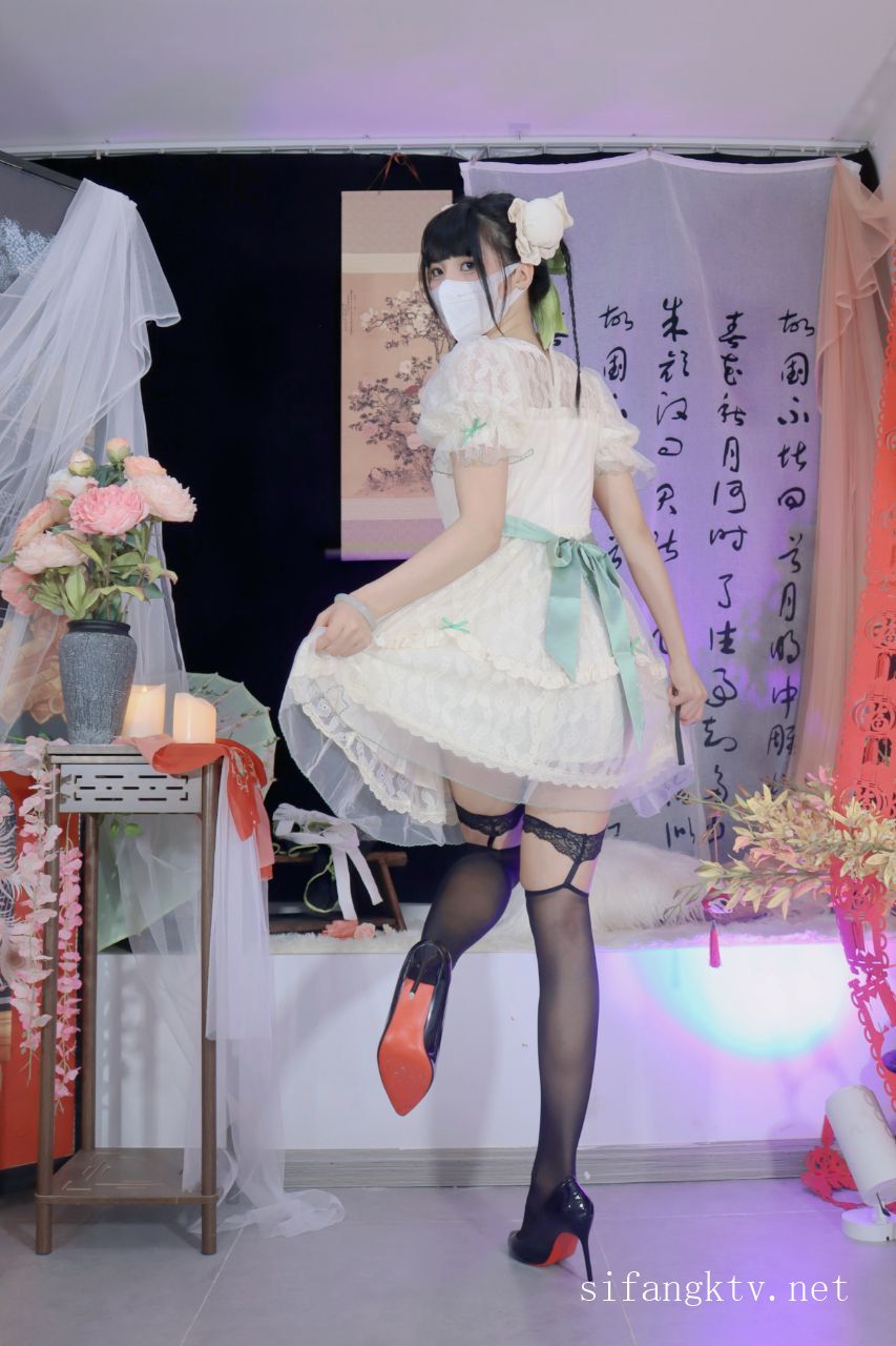 Miao喵酱x小简x奶糊-2024大型三人春晚限定-裸舞才艺-02-16