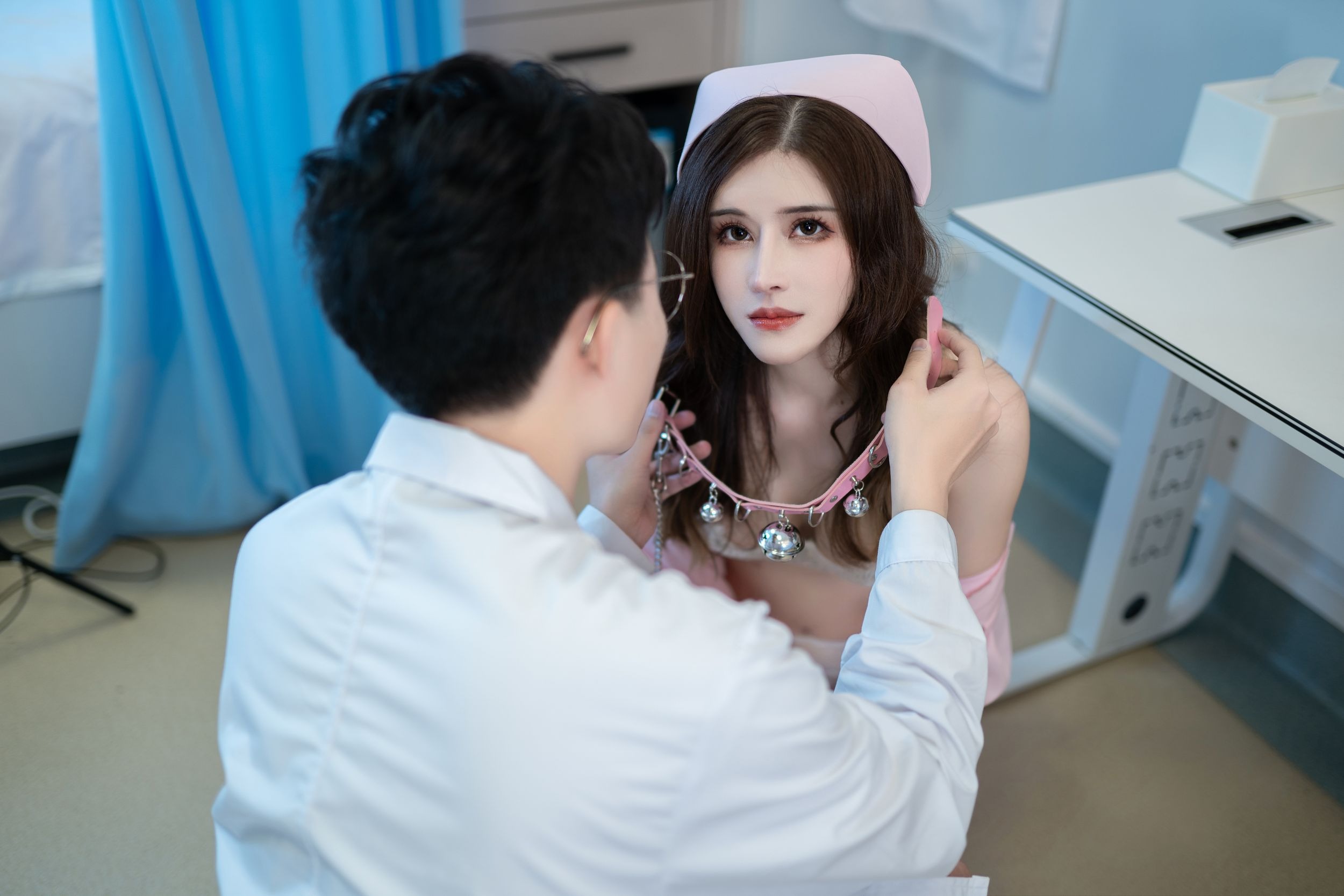 鹿八岁---医生和护士-65P-07-21