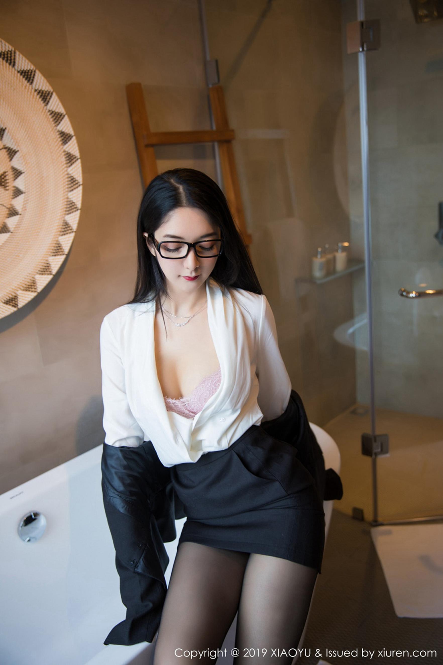 057-XIAOYU语画界-20190627-VOL098-Angela喜欢猫-68P-11284-MB-08-23