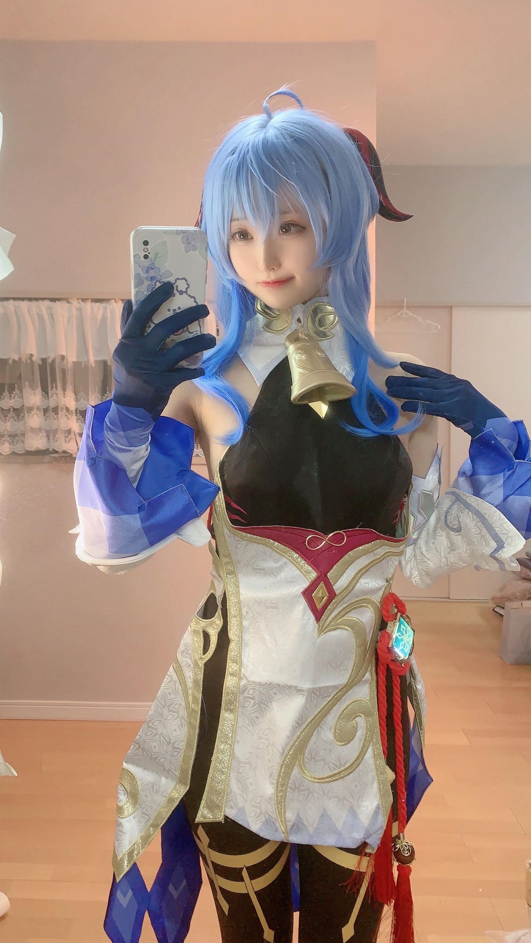 018-千阳快起床---甘雨对镜拍-13P-3869-MB-08-27