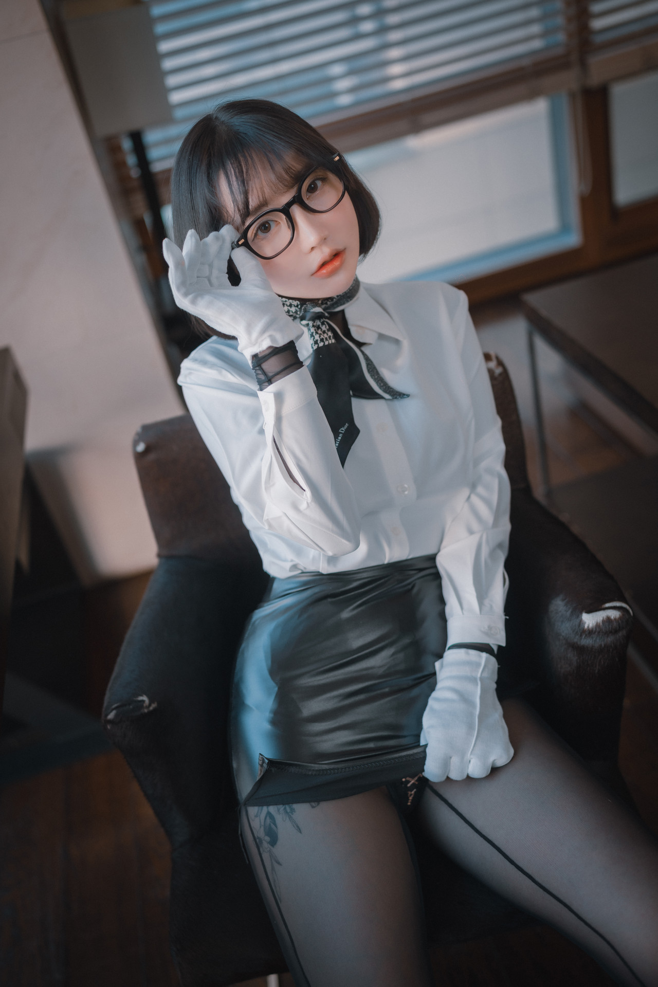 Son-Yeeun-손예은-DJAWA-Naughty-Supervisor-Set01-11-06