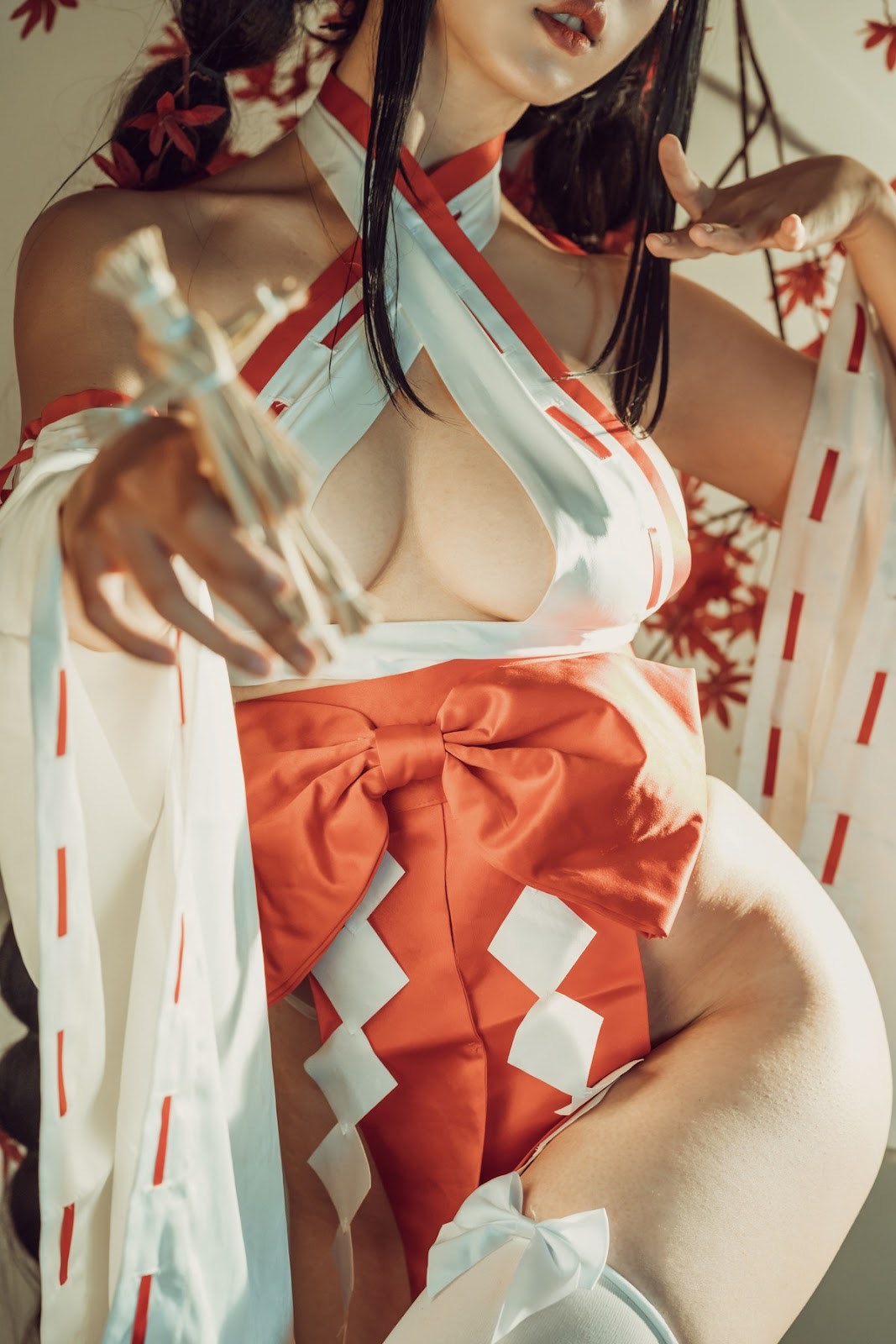 云溪溪-写真更新-奶桃巫女-09-18