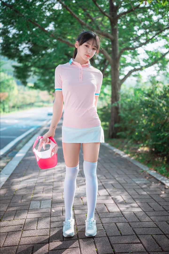 DJAWA-Photo---HENDOONG-혠둥이---On-Green-101P118GB-20240814b-08-14