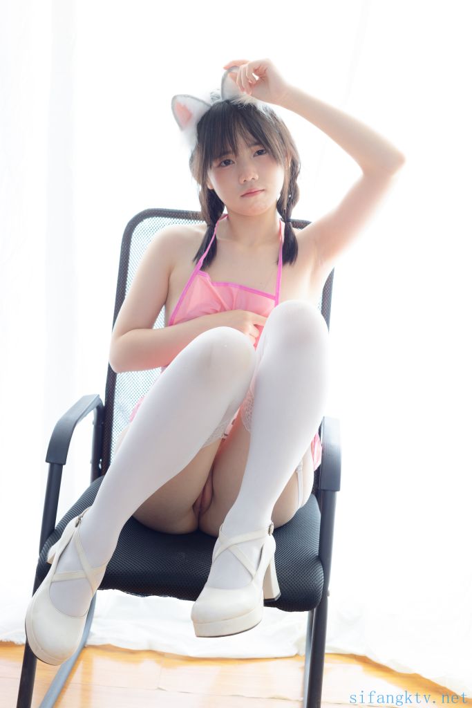 少女秩序---小鱼---粉色肚兜-92P1V-199G-01-12