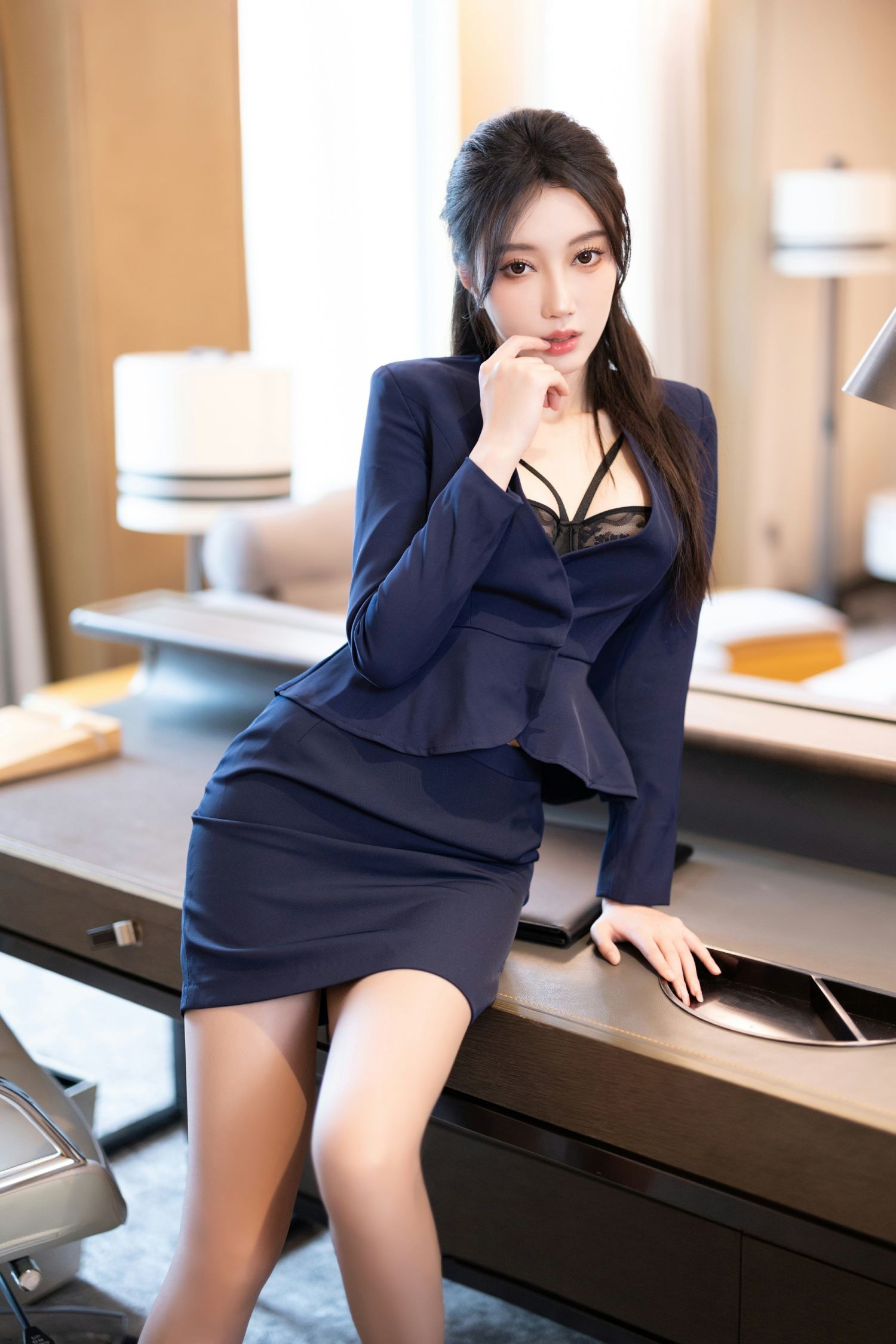 玥儿玥--秘书OL装-08-22