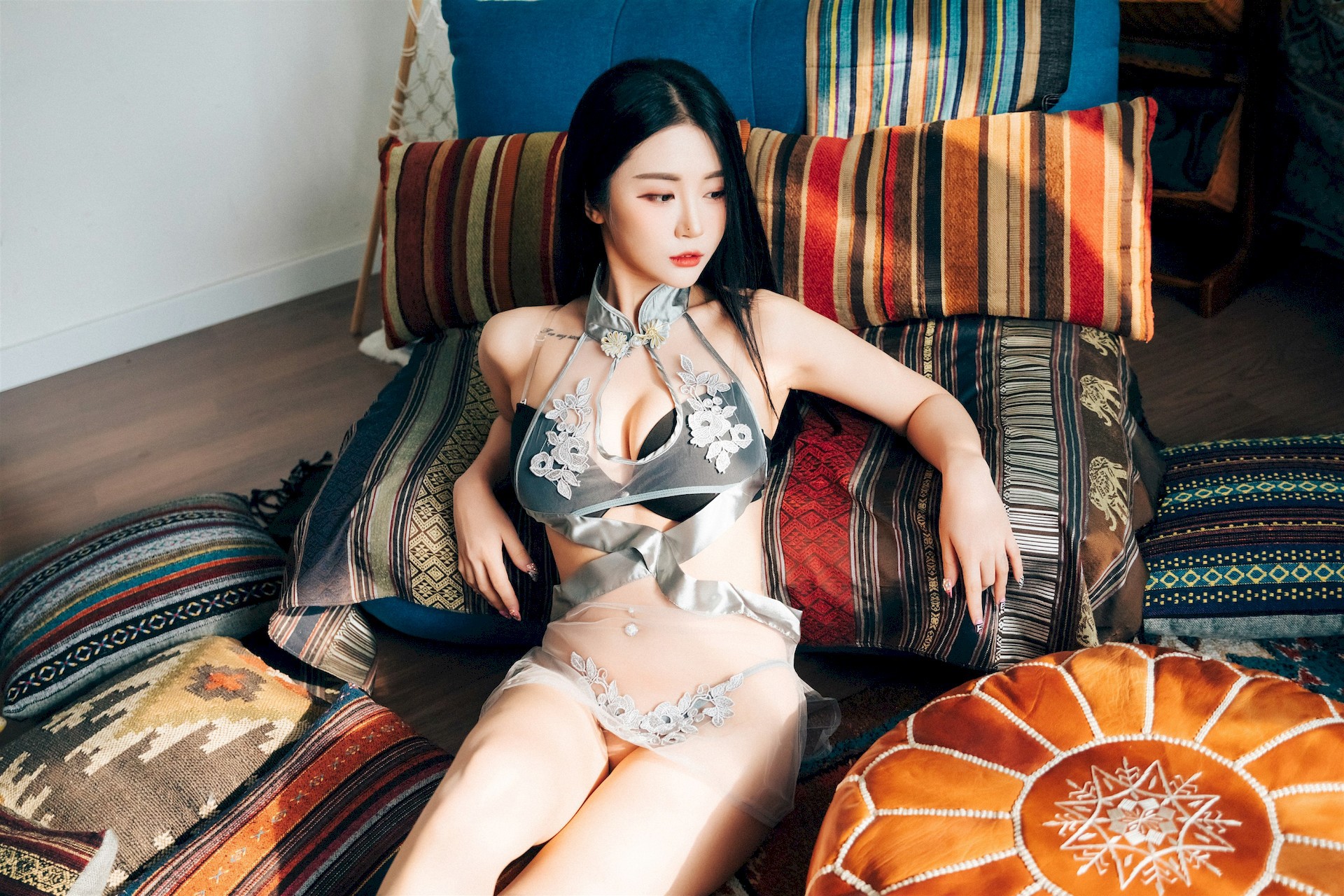 Jeong-Bomi-정보미-LOOZY-Holiday-Set01-09-07