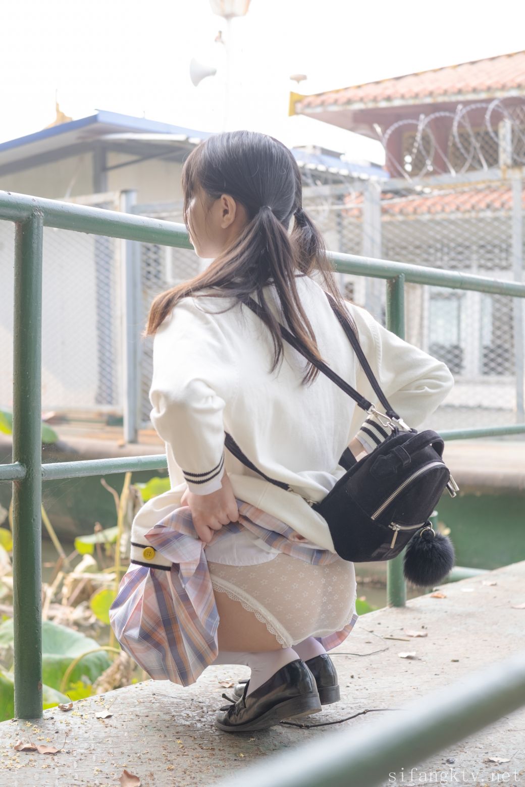 VIP小七-JK-R18-230P1V-372G-01-14