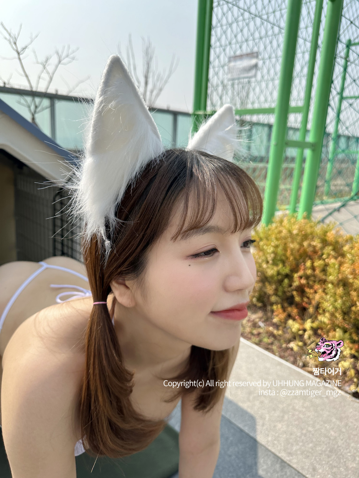 Yoonvely-윤블리-UHHUNG-Magazine-Vol04-8220Milltary8221-Set01-10-25