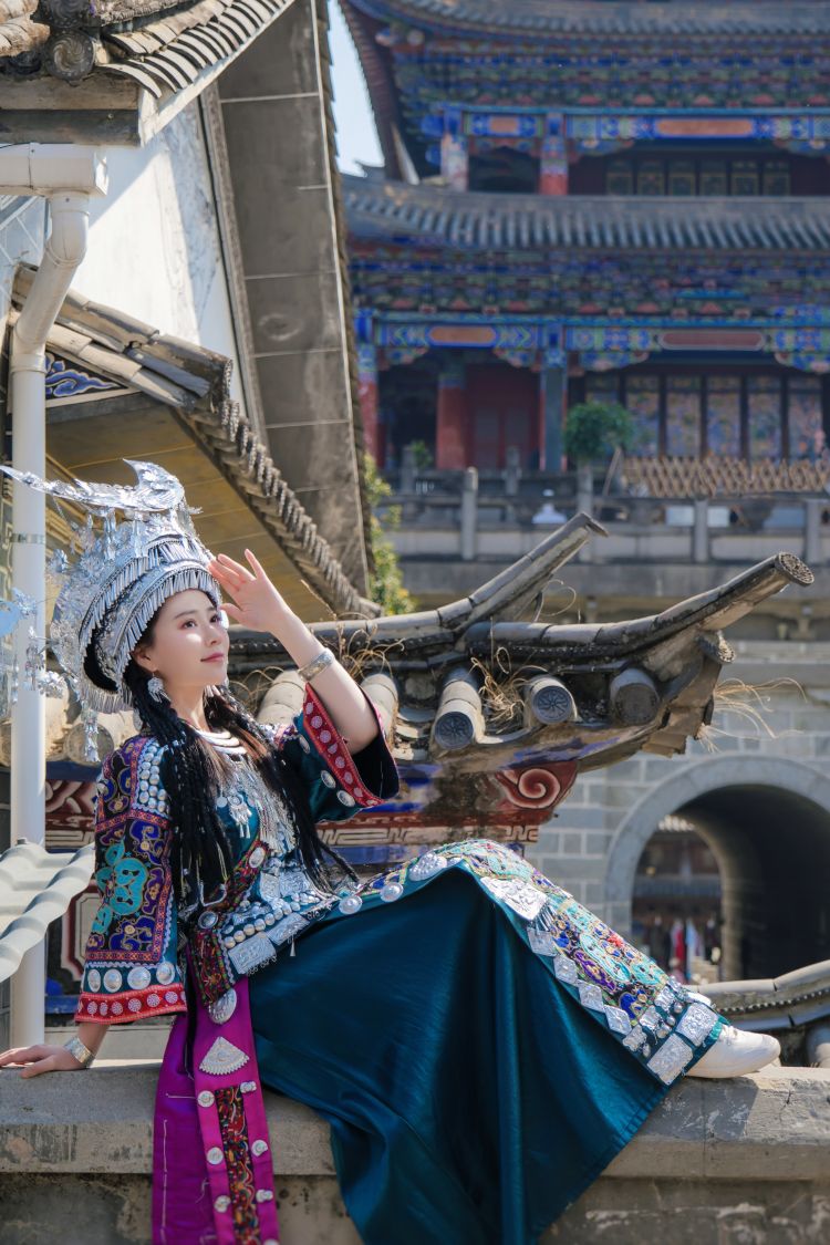 年年---苗疆少女50P-333M-01-24