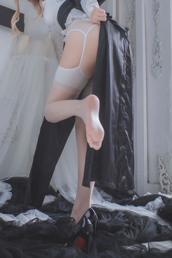 衣衣---修女-59P3V-377MB-07-20