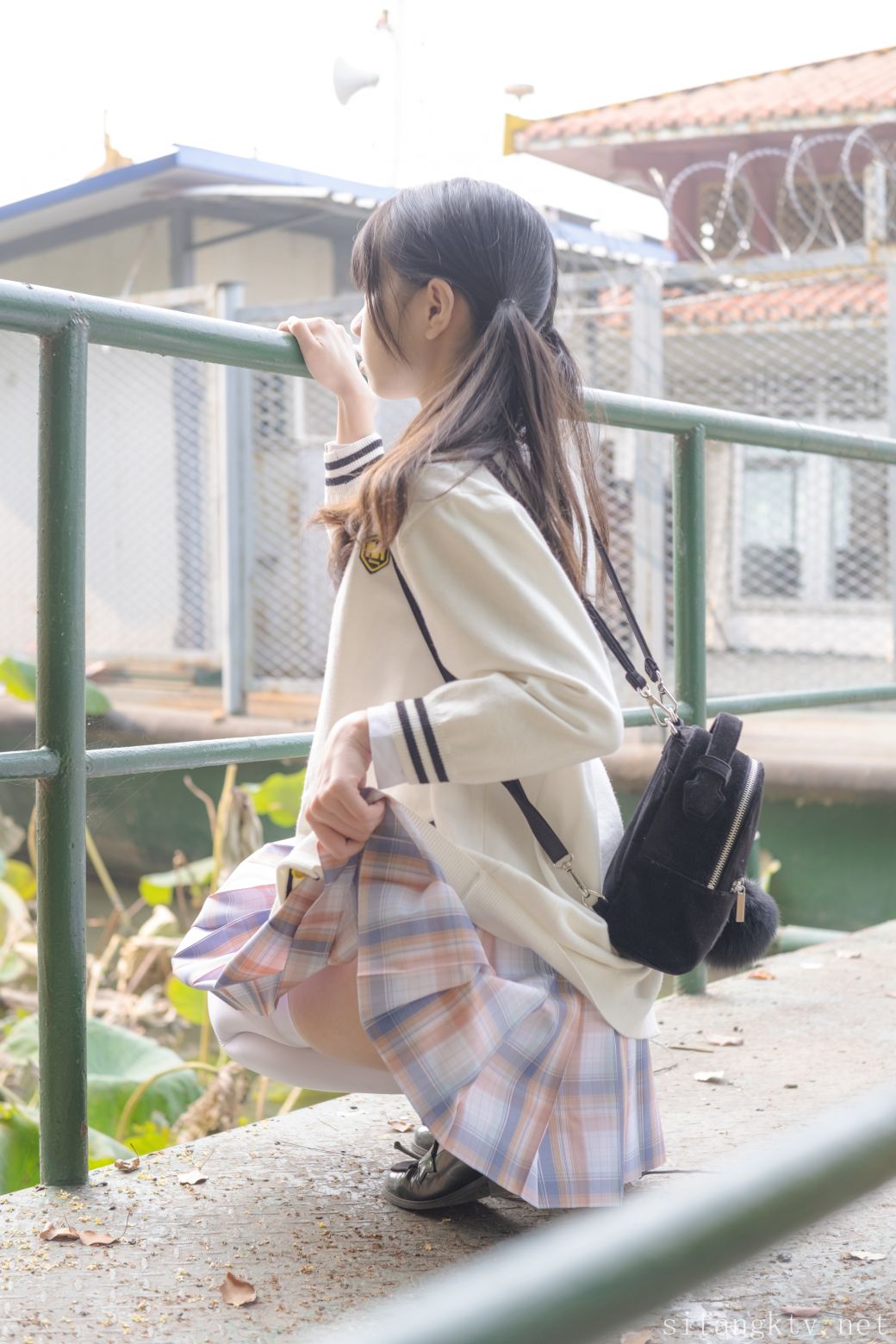 VIP小七-JK-R18-230P1V-372G-01-14