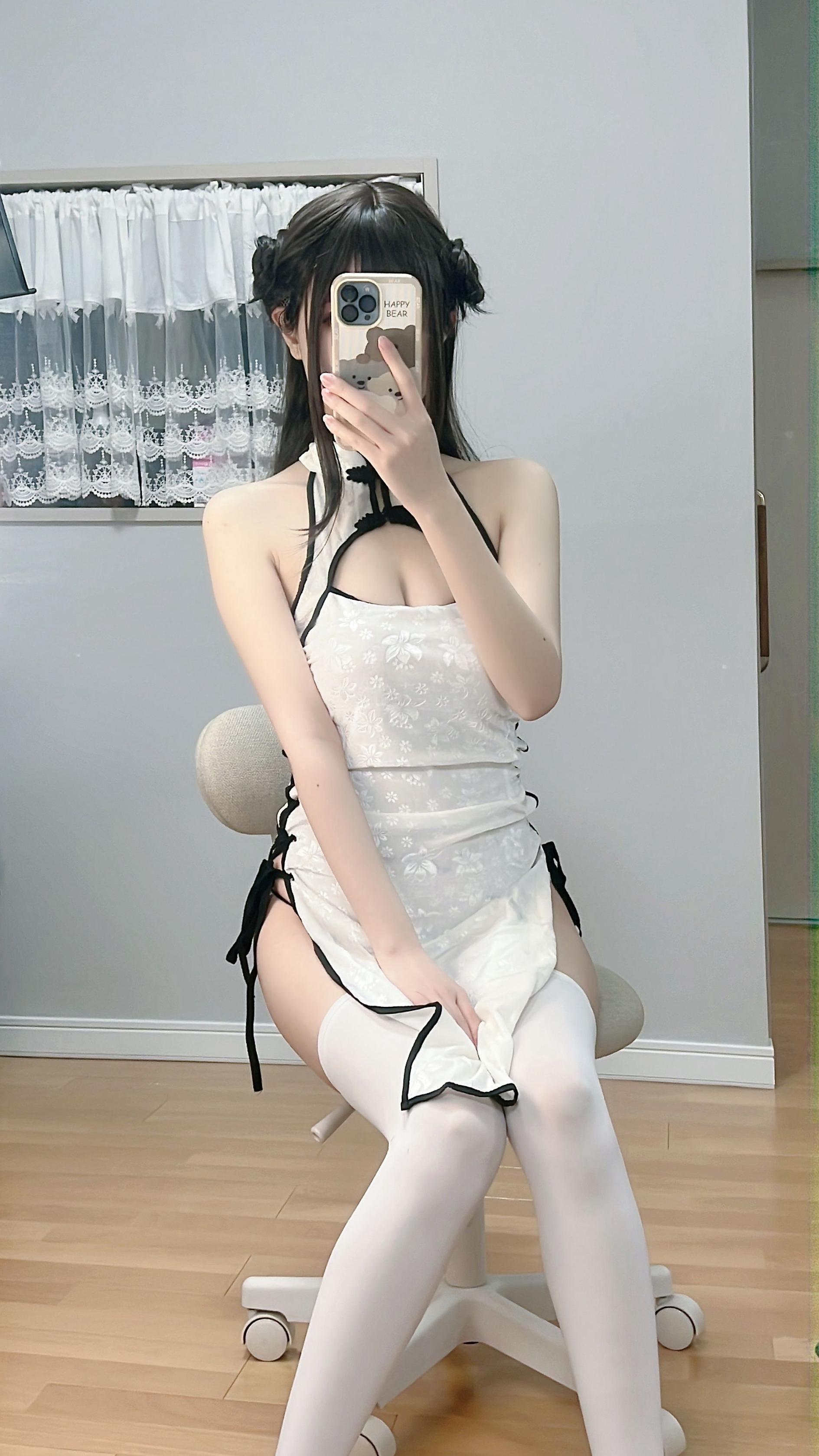 041-千阳快起床---旗袍全身速报-11P-2883-MB-08-27