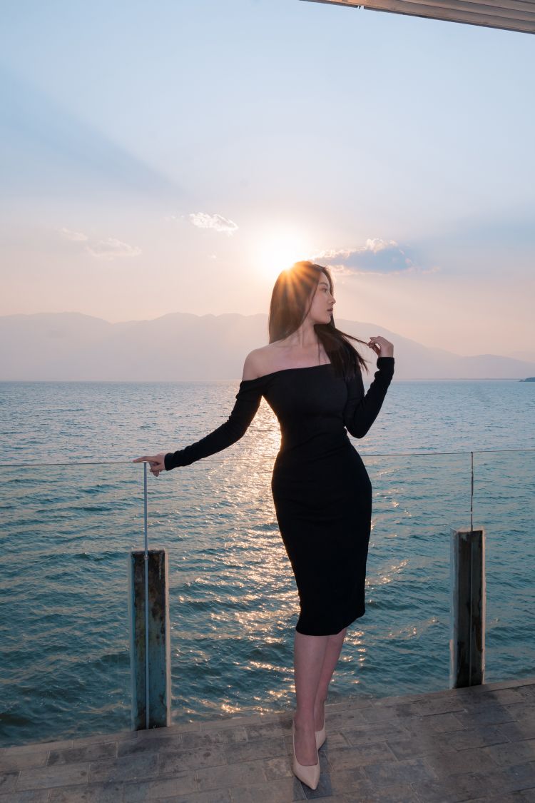 年年---洱海50P-1458M-01-26