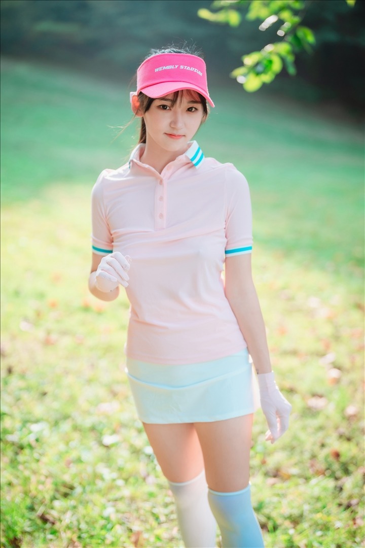 DJAWA-Photo---HENDOONG-혠둥이---On-Green-101P118GB-20240814b-08-14