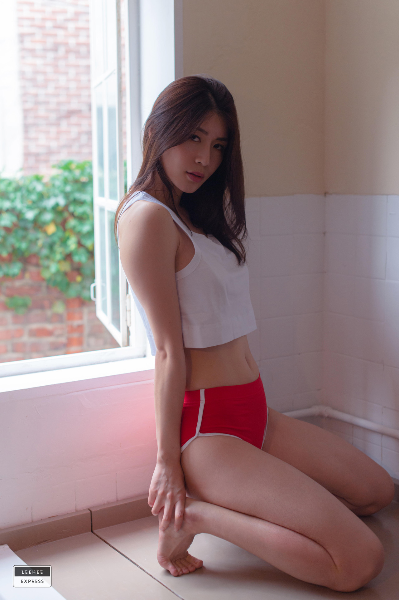 MinE-민이-LEEHEE-EXPRESS-LEHF-032-12-12