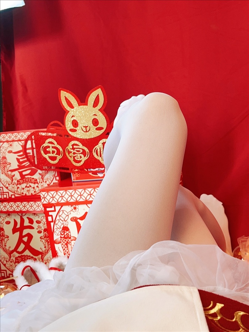 白丝奶糖酱---新年女仆-108P-108P-38759-MB-20240824j-08-25