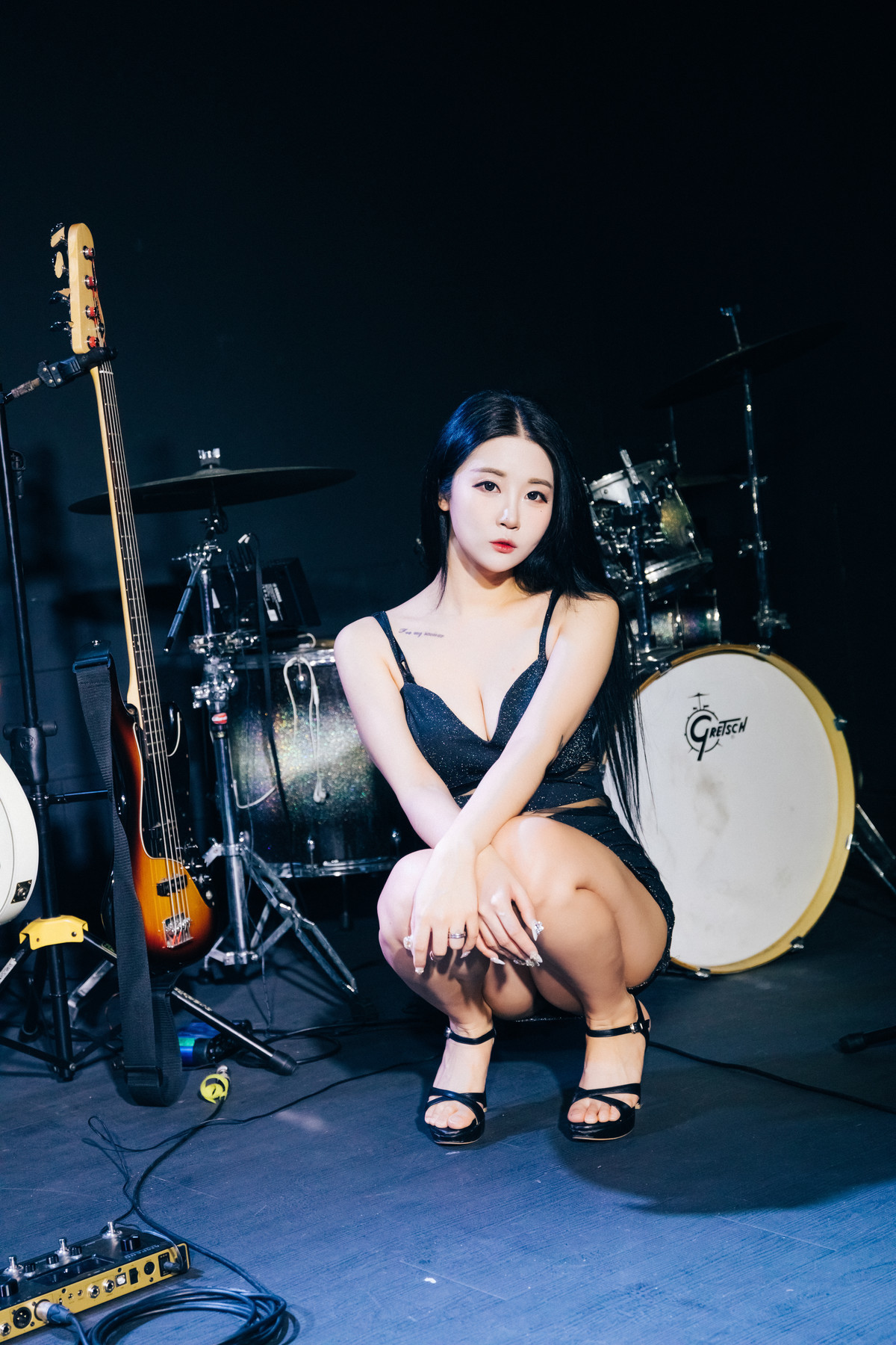 Jeong-Bomi-정보미-Loozy-Covert-Stage-Set01-02-14