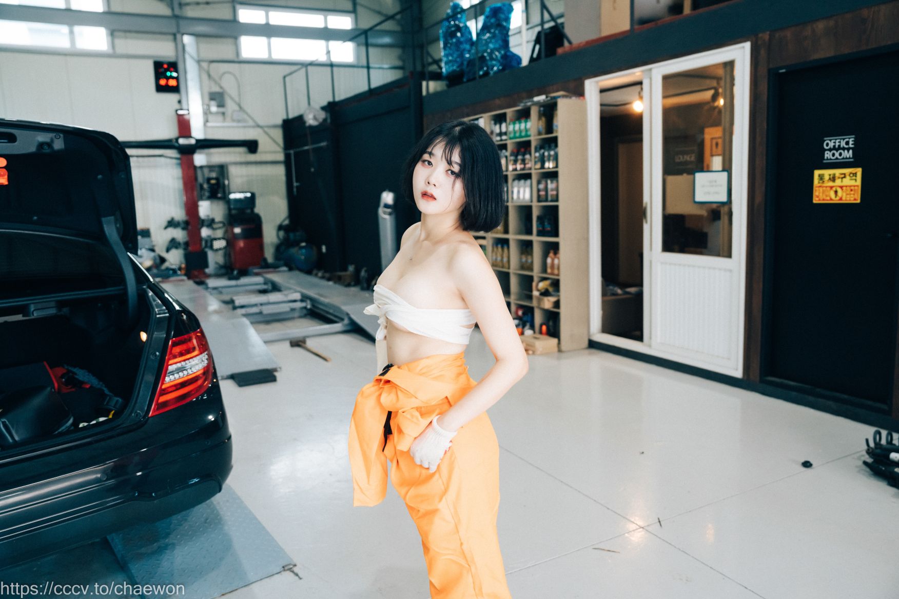 Loozy-Zia-지아---Garage-Girl-02-22