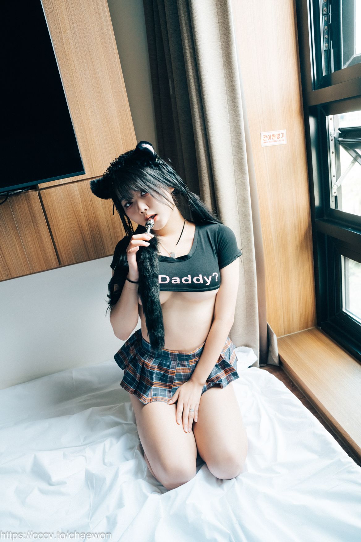 Loozy-Zia-지아---Neko-02-22