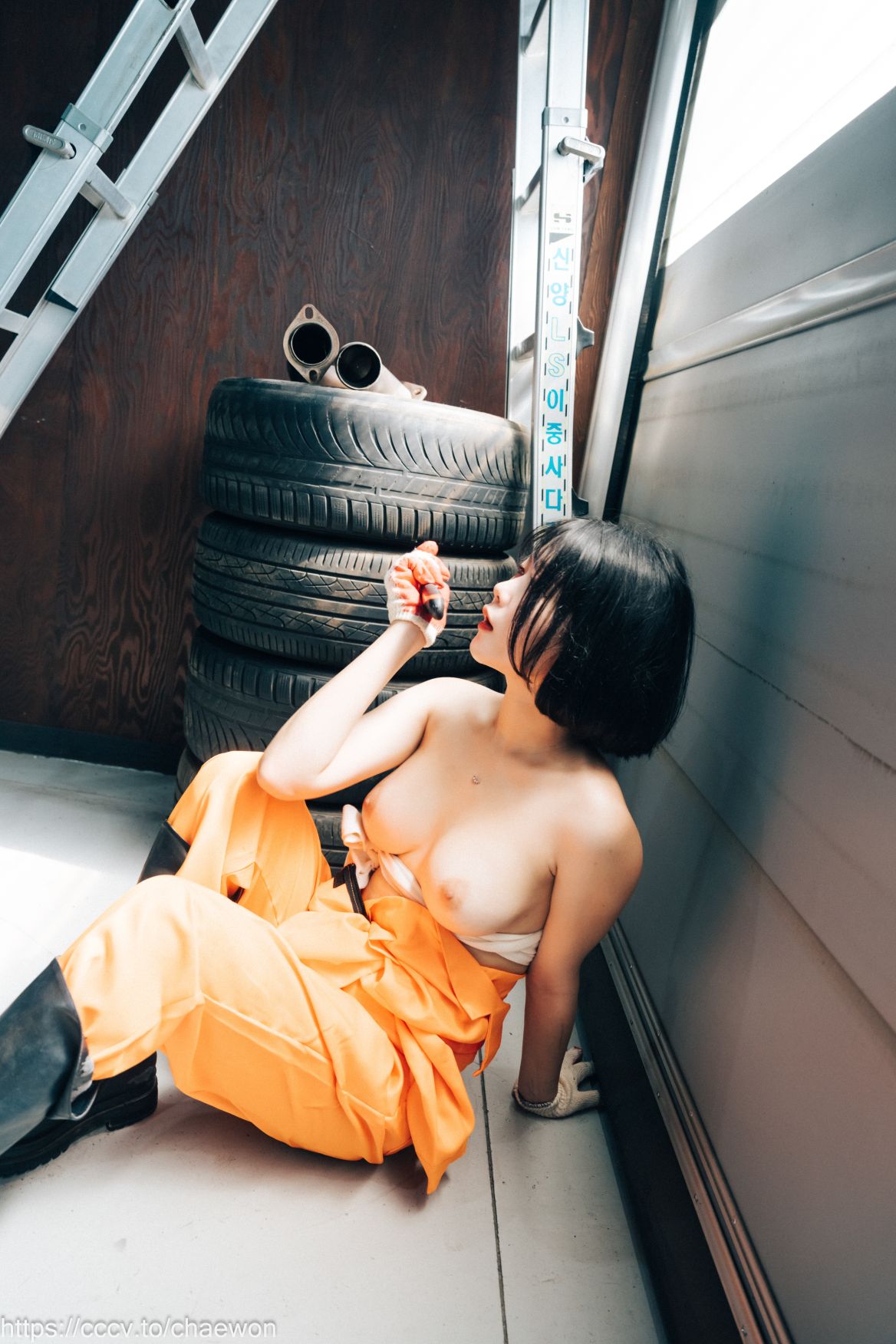 Loozy-Zia-지아---Garage-Girl-02-22