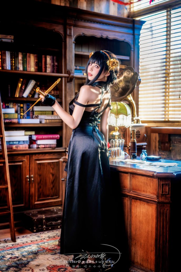 咬人小小兔咬一口兔娘---3月作品-约尔太太-80P1V-146G-04-07