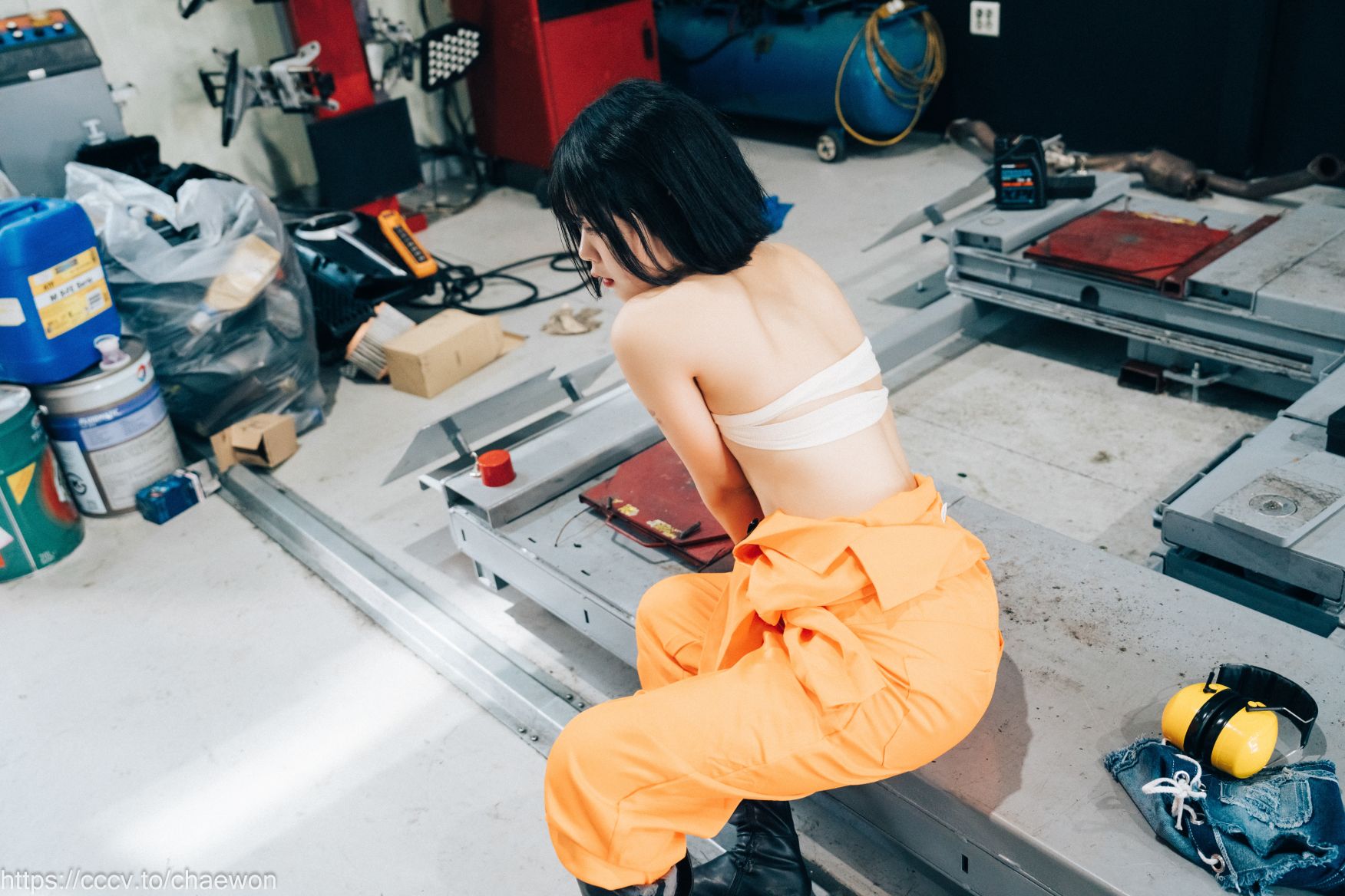 Loozy-Zia-지아---Garage-Girl-02-22