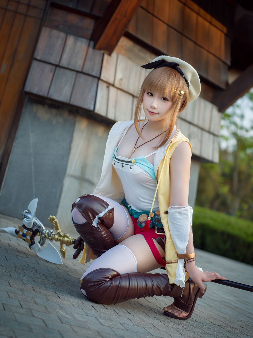 麻花麻花酱---莱莎-02-12