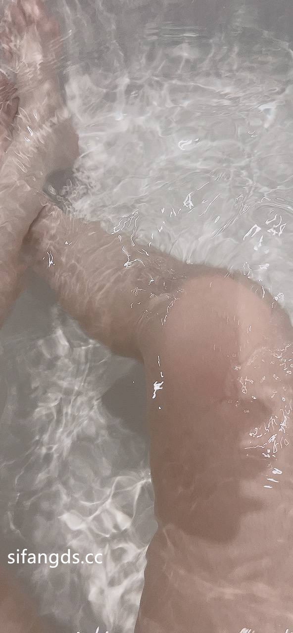 小刘亦菲金钱豹极品母狗草莓老师-08-19