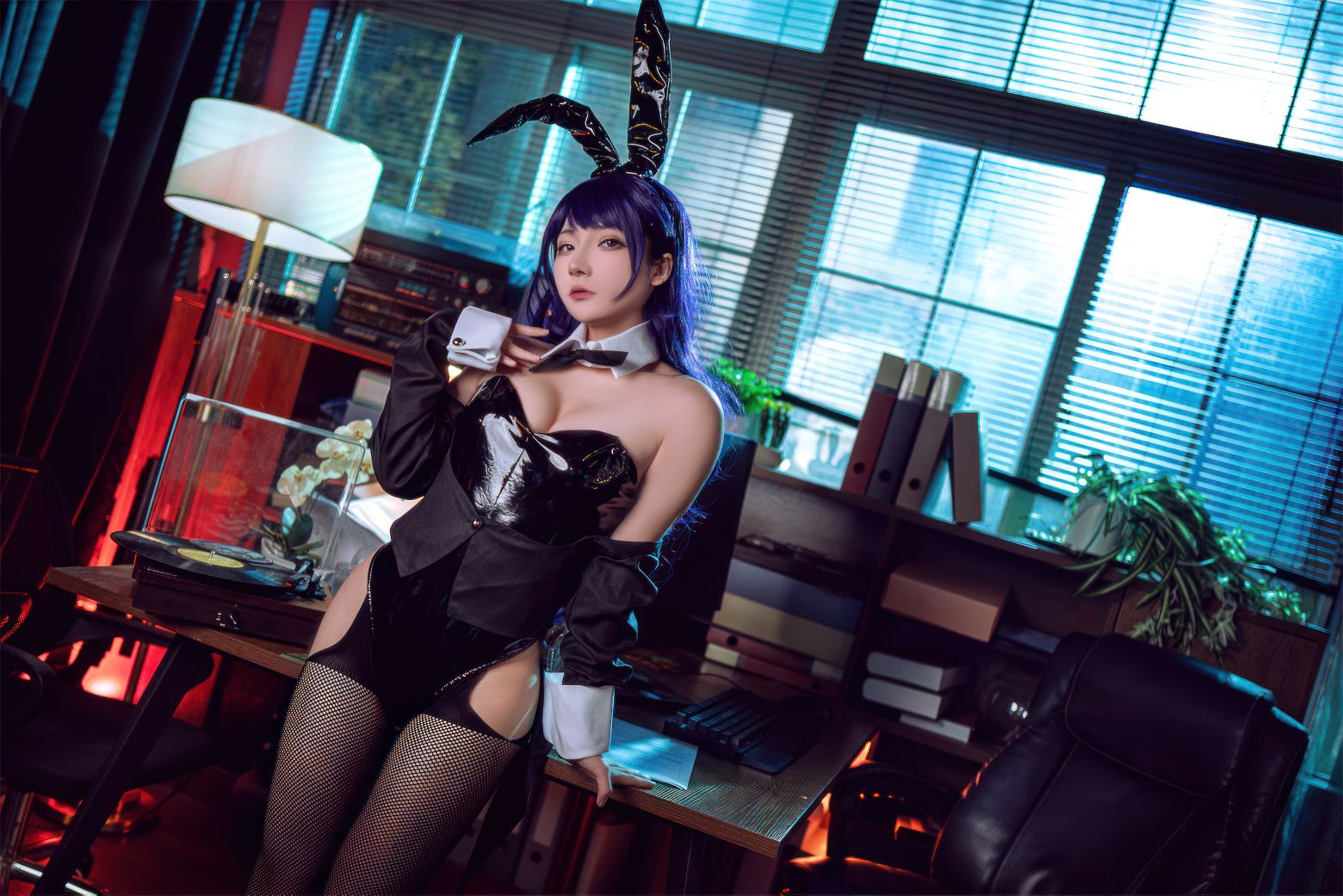 是三不是世w---喜多川海梦-紫发兔女郎-06-21