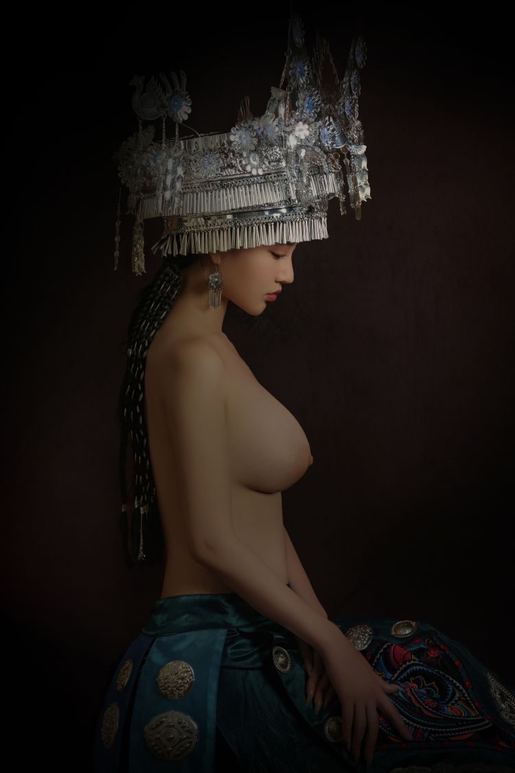 年年---苗疆少女50P-333M-01-24