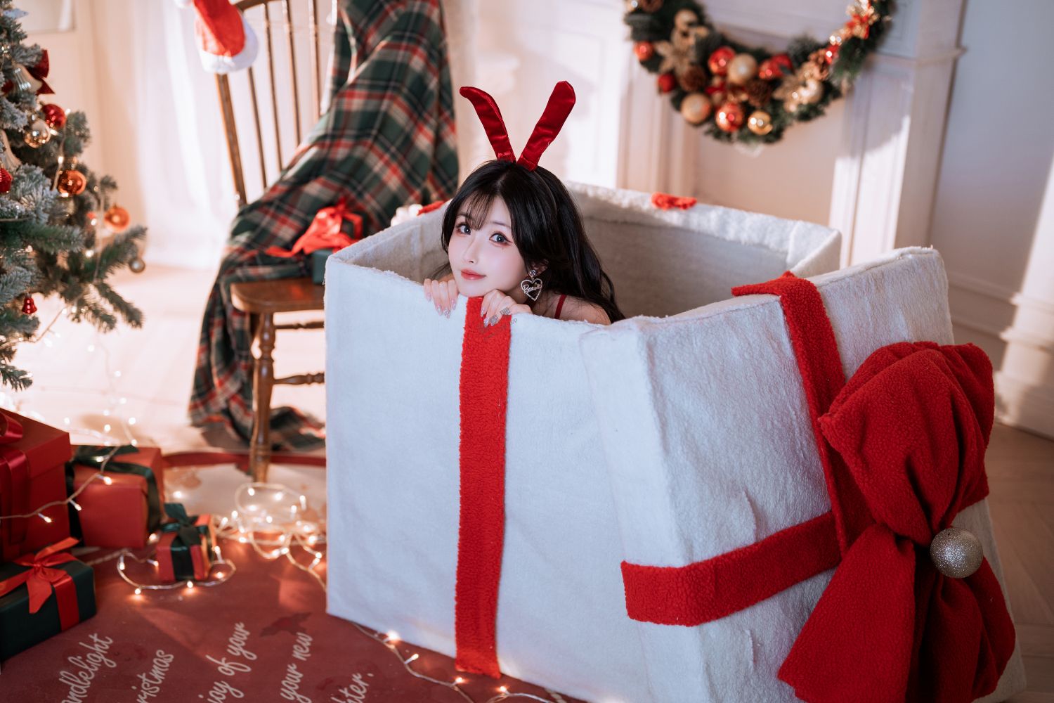 rioko凉凉子---圣诞礼物-51P10V-497MB-01-12