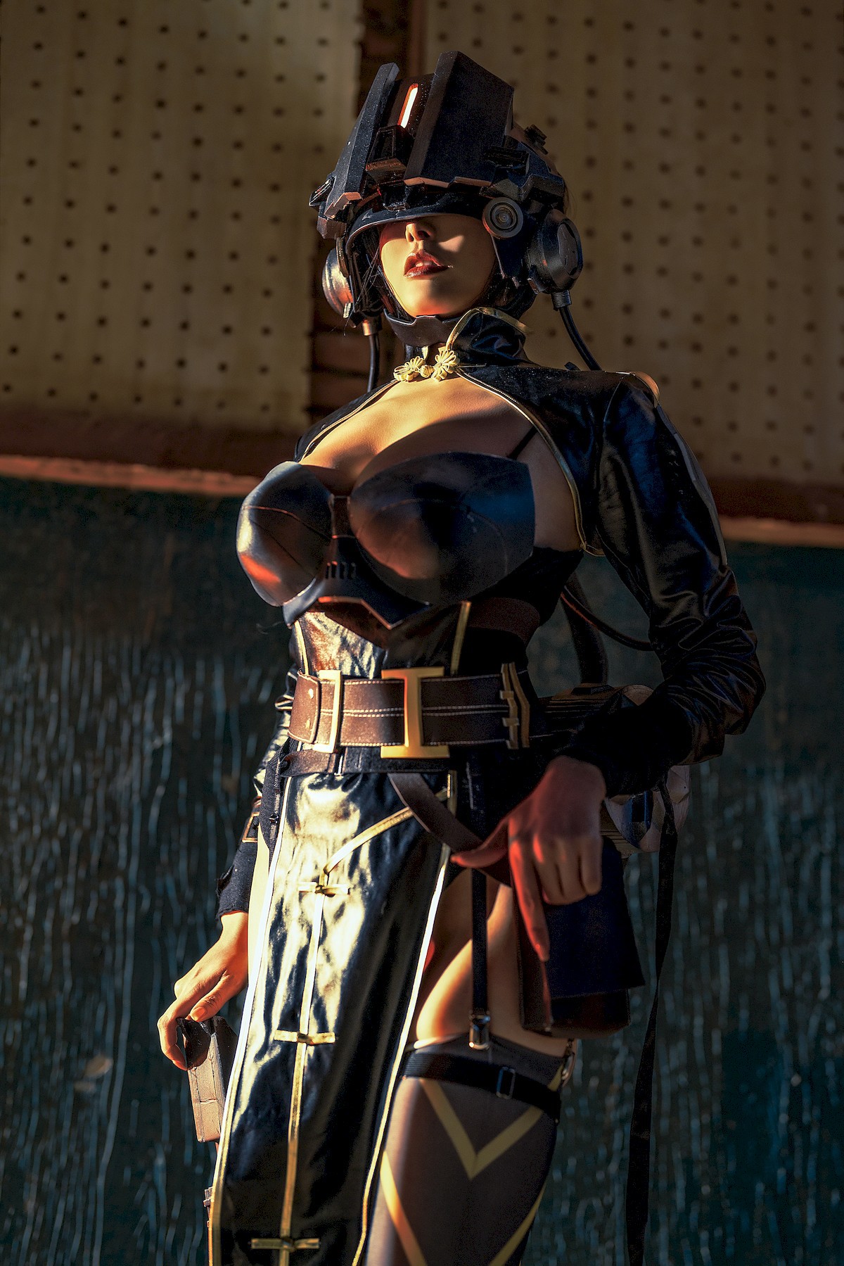 夏小秋秋秋-Cosplay-荷光者梵蒂-09-13