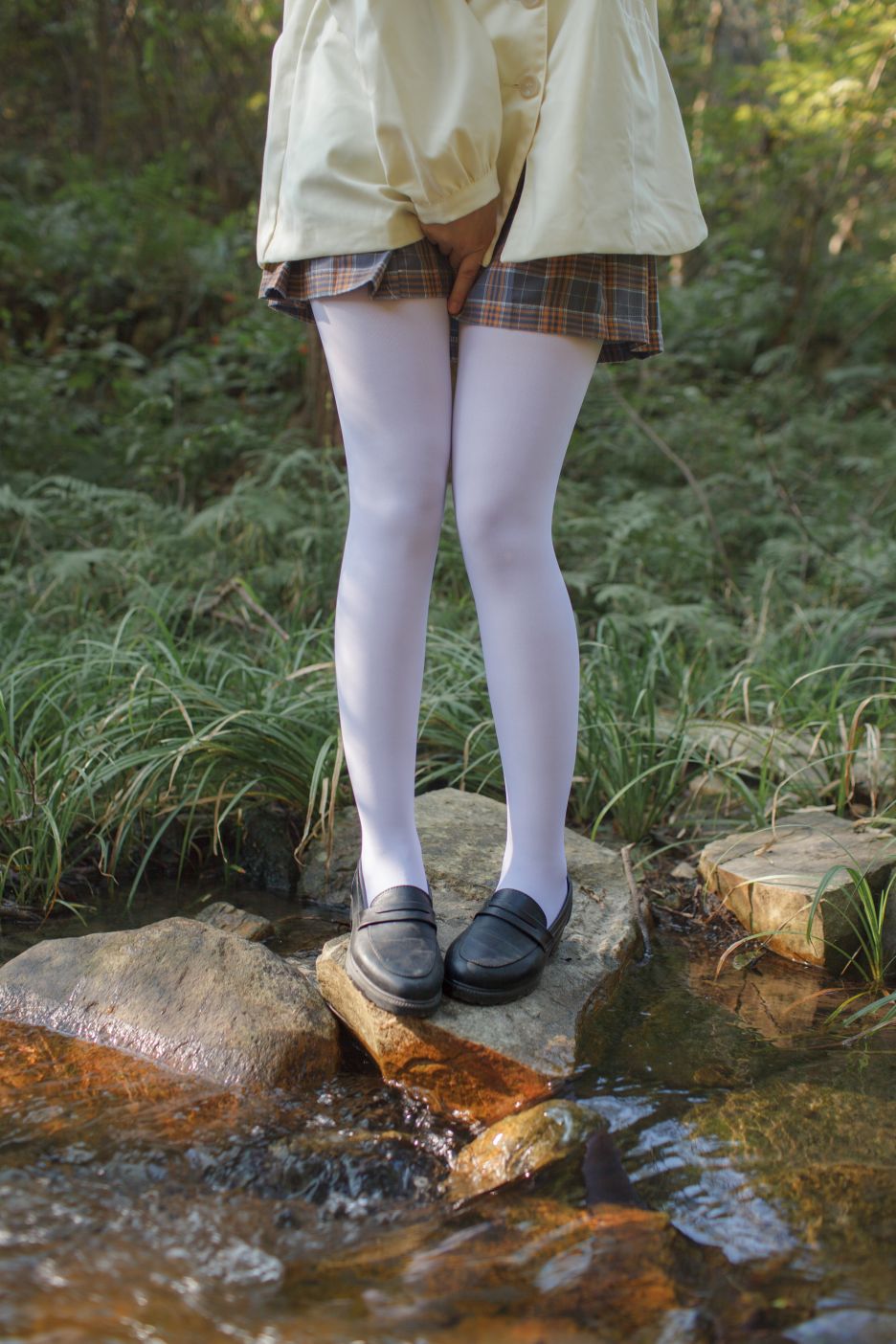 少女秩序写真-EXvol002-白丝格子裙80P-8426M-01-07