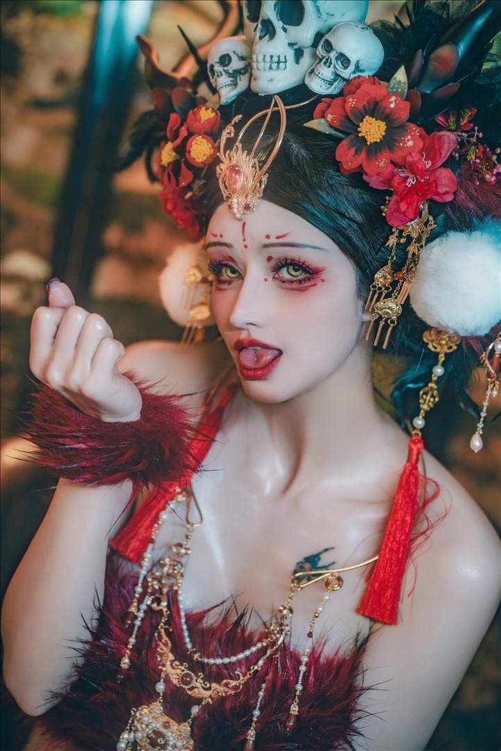 鹿八岁baby---闯进我家的凶凶年兽-120P-120P-78852-MB-20240809h-08-10