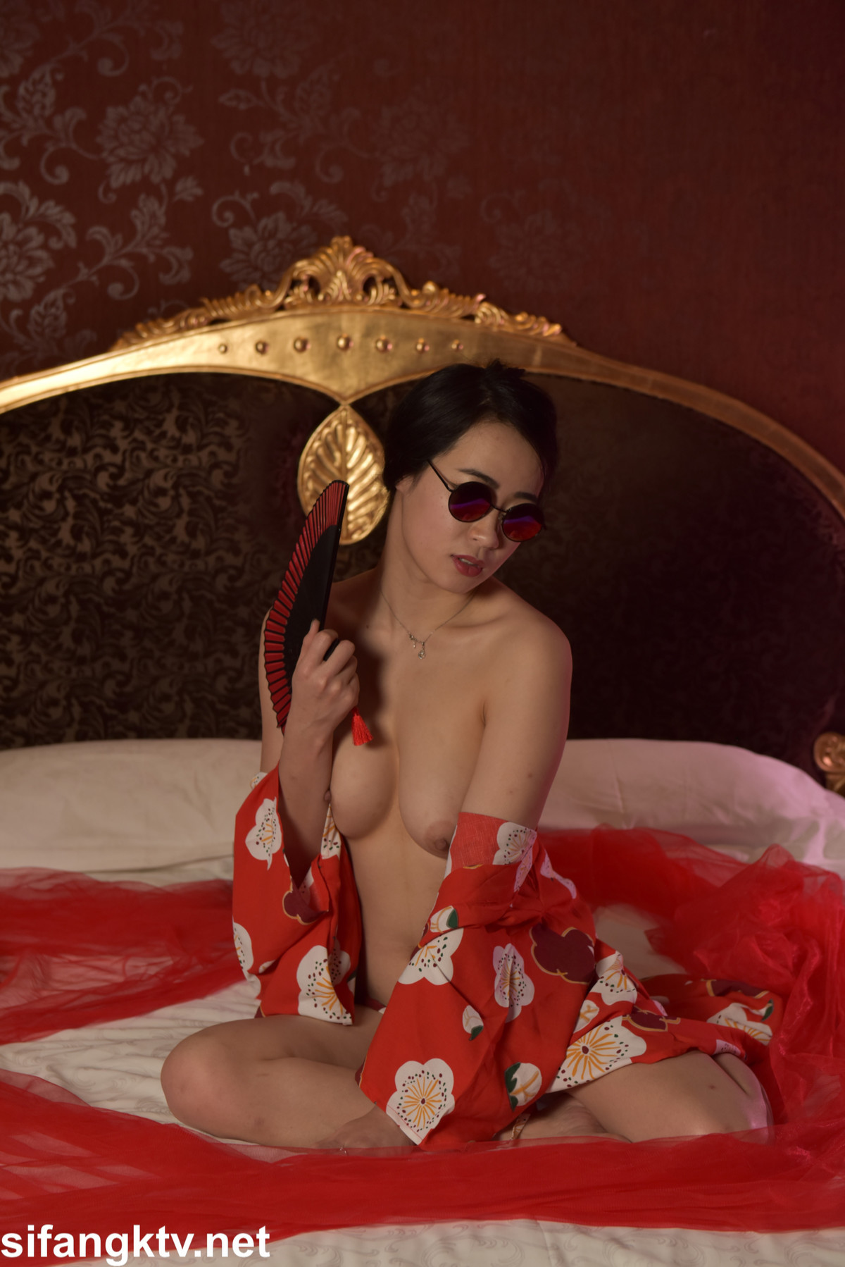 珺珺-三位藝校畢業小姐姐下海頂級私拍女體藝術-Set01-03-08