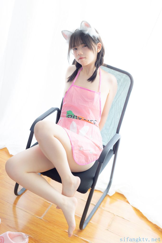 少女秩序---小鱼---粉色肚兜-92P1V-199G-01-12