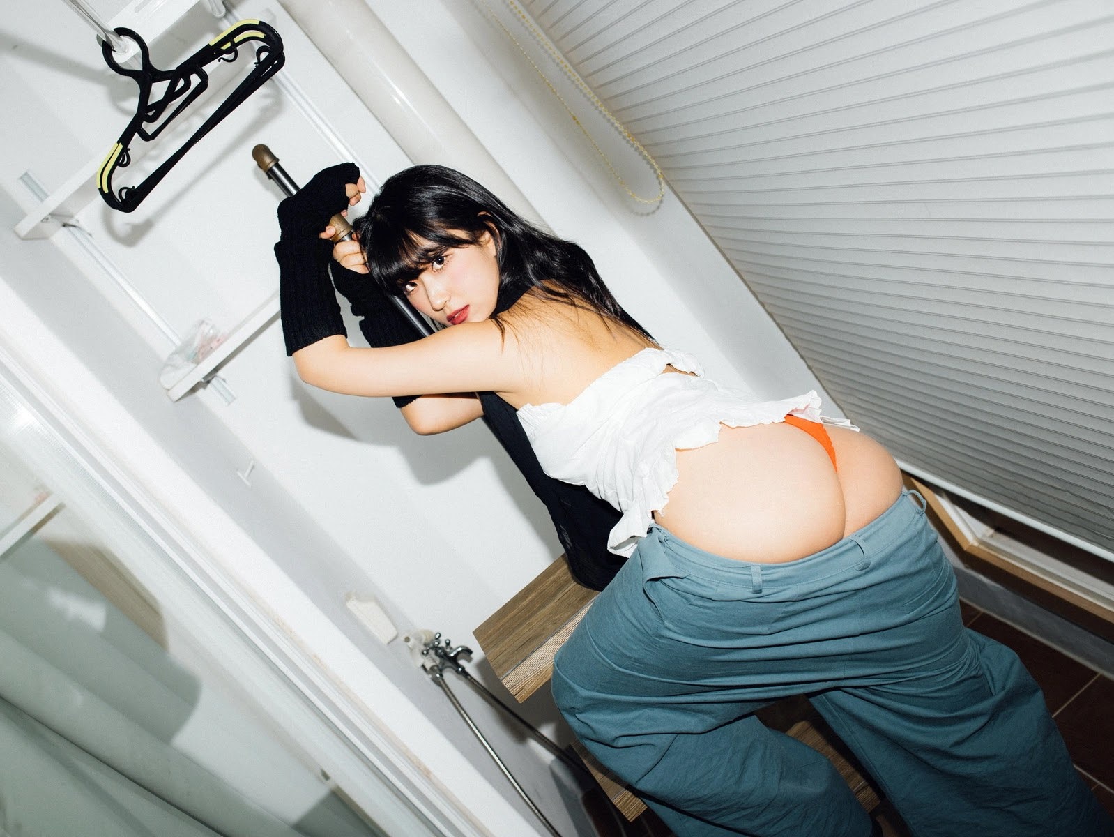 Ji-Eun-Lim-임지은-Moon-Night-Snap-Weirdness-12-30