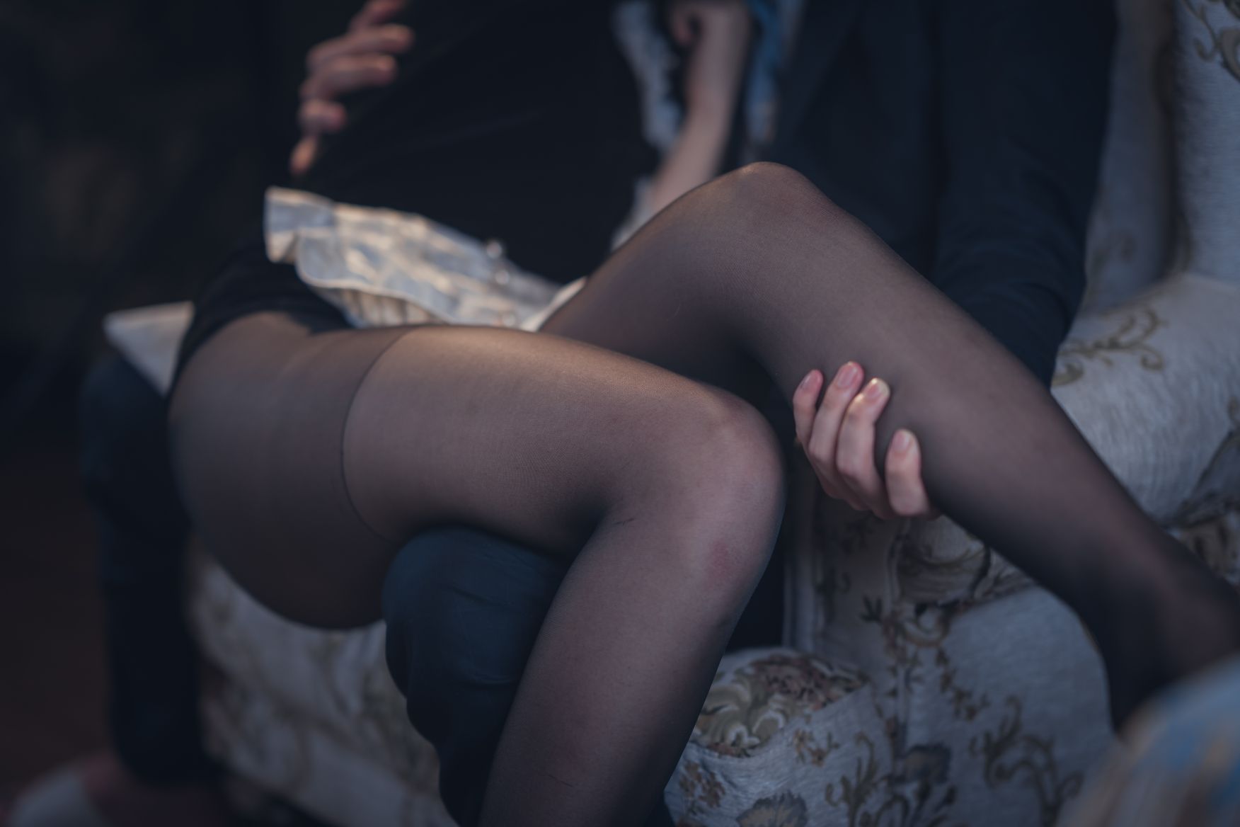 姬灵---舰长-女仆16P-233MB-02-24