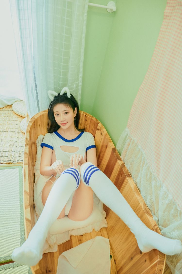 年年---喵系少女34P-1985M-01-24