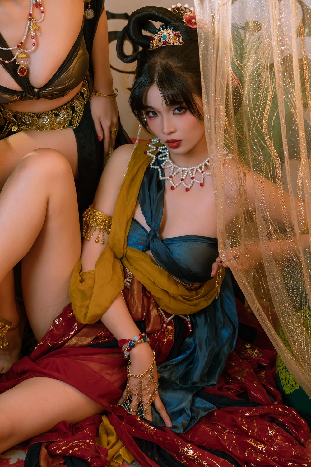 云溪溪-奶桃桃轩萧学姐-朝开1-34P-1V-15GB-04-05