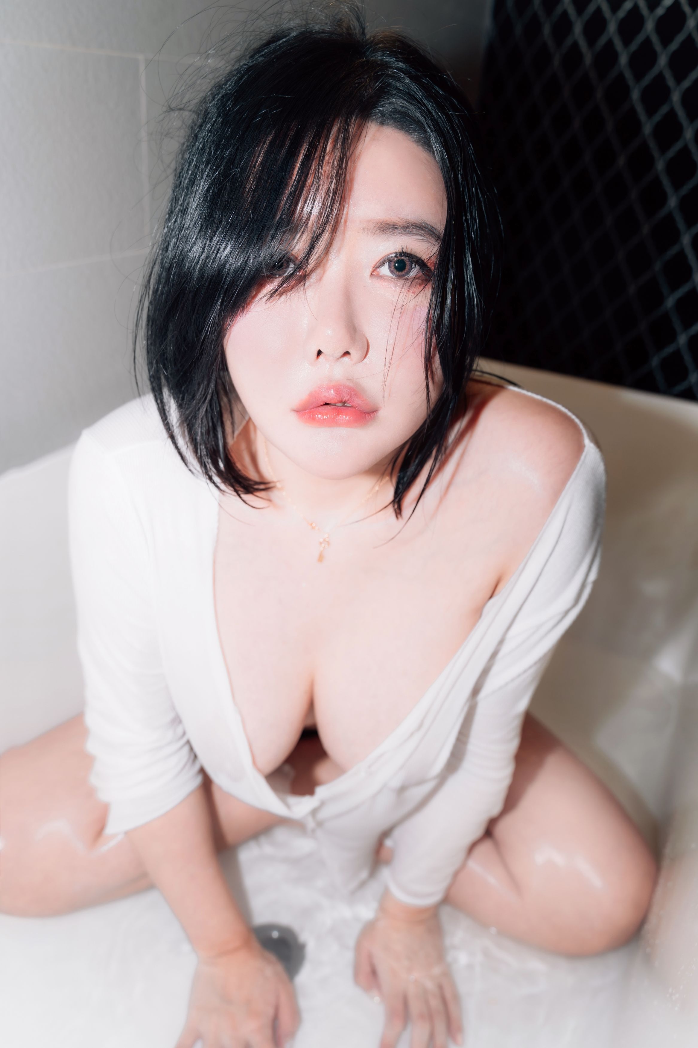 Jisu-a-안지수---Good-Day-Vol1-69P-08-22