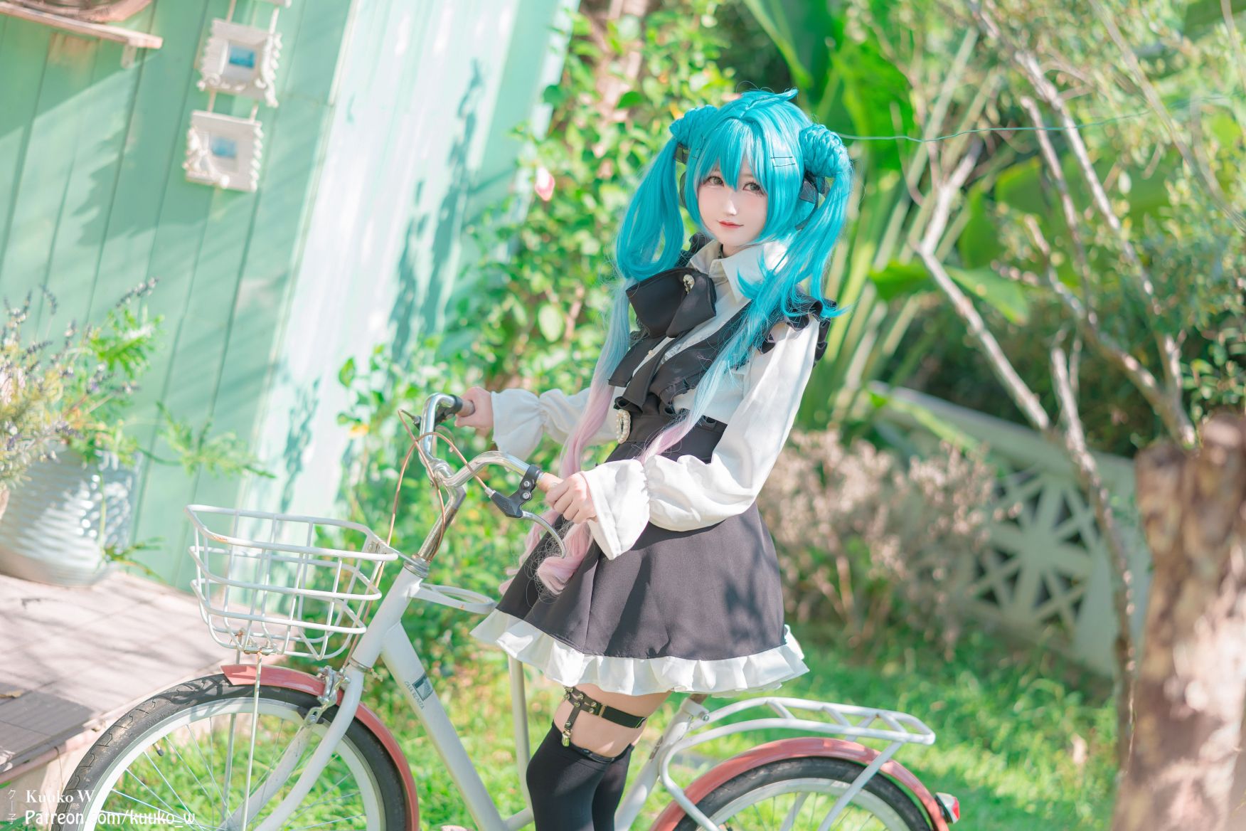 KuukoW-Miku-Hatsune-39P-03-17