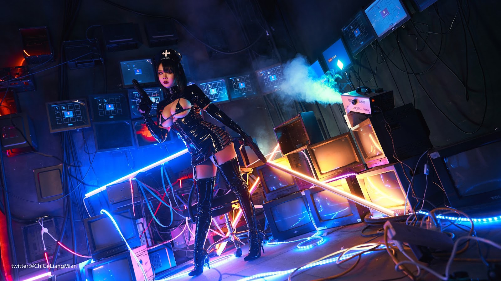 Cosplay-皮皮奶可可爱了啦-黑暗护士-04-04