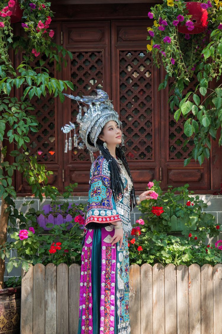 年年---苗疆少女50P-333M-01-24