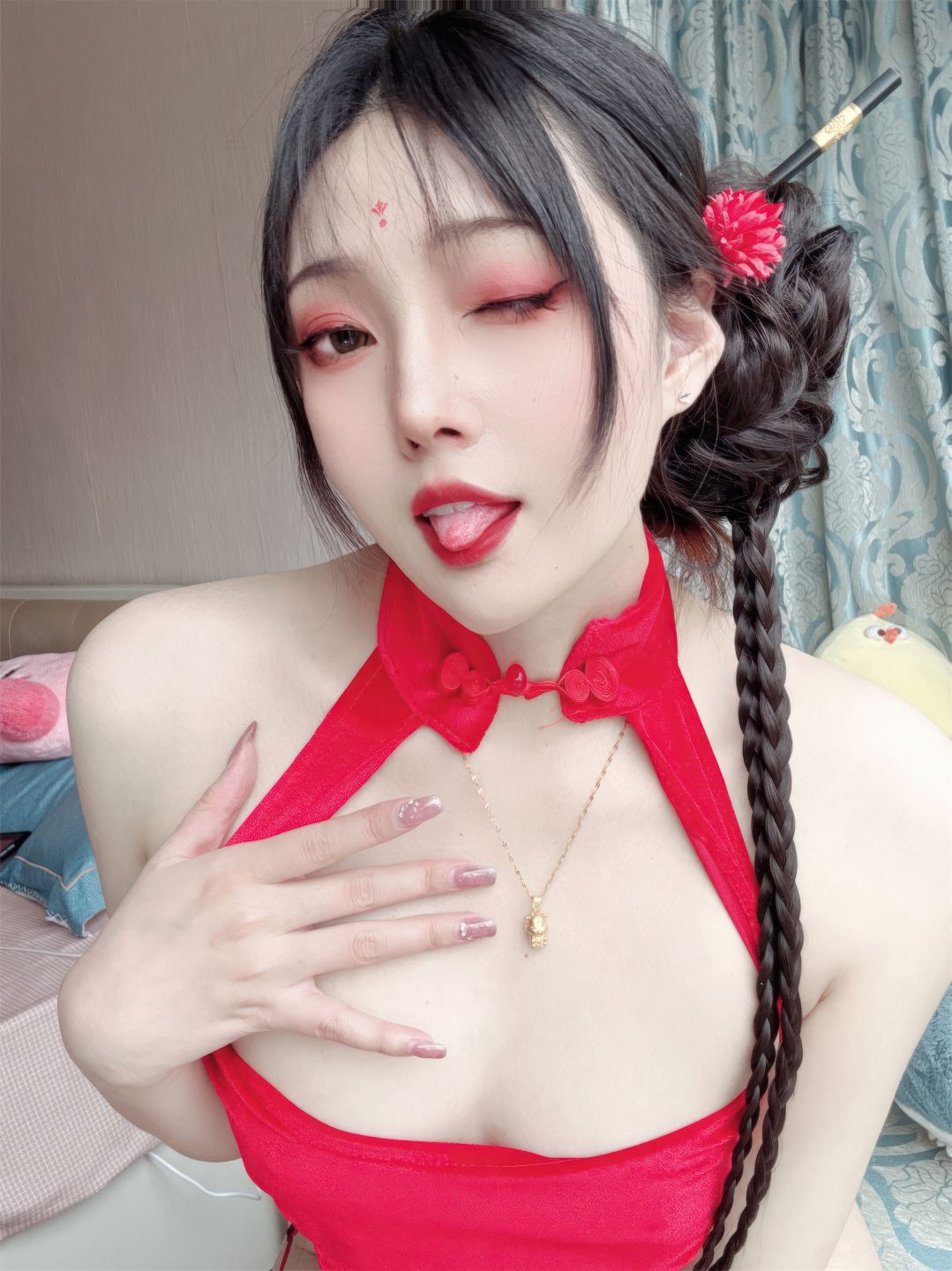 Natsuko夏夏子-龙年新春自拍-45P-154MB-03-14