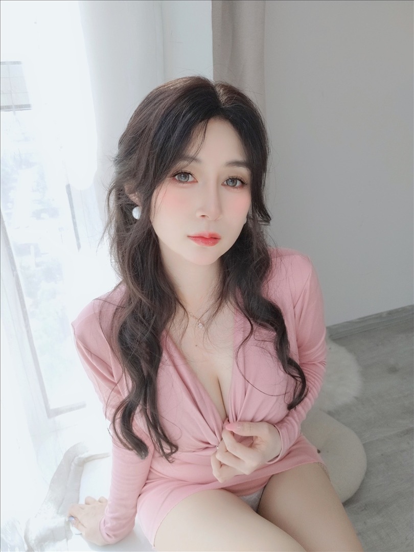 白银81---23年09月Fantia订阅-24套-214P12V-61203-MB-20240901m-09-02