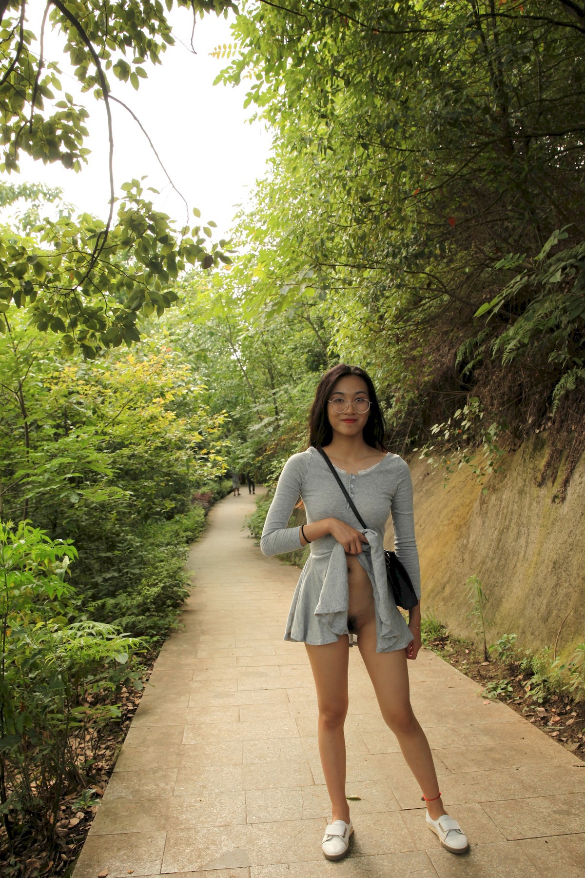 國模芳芳-大尺度私拍套圖-Vol02-04-21