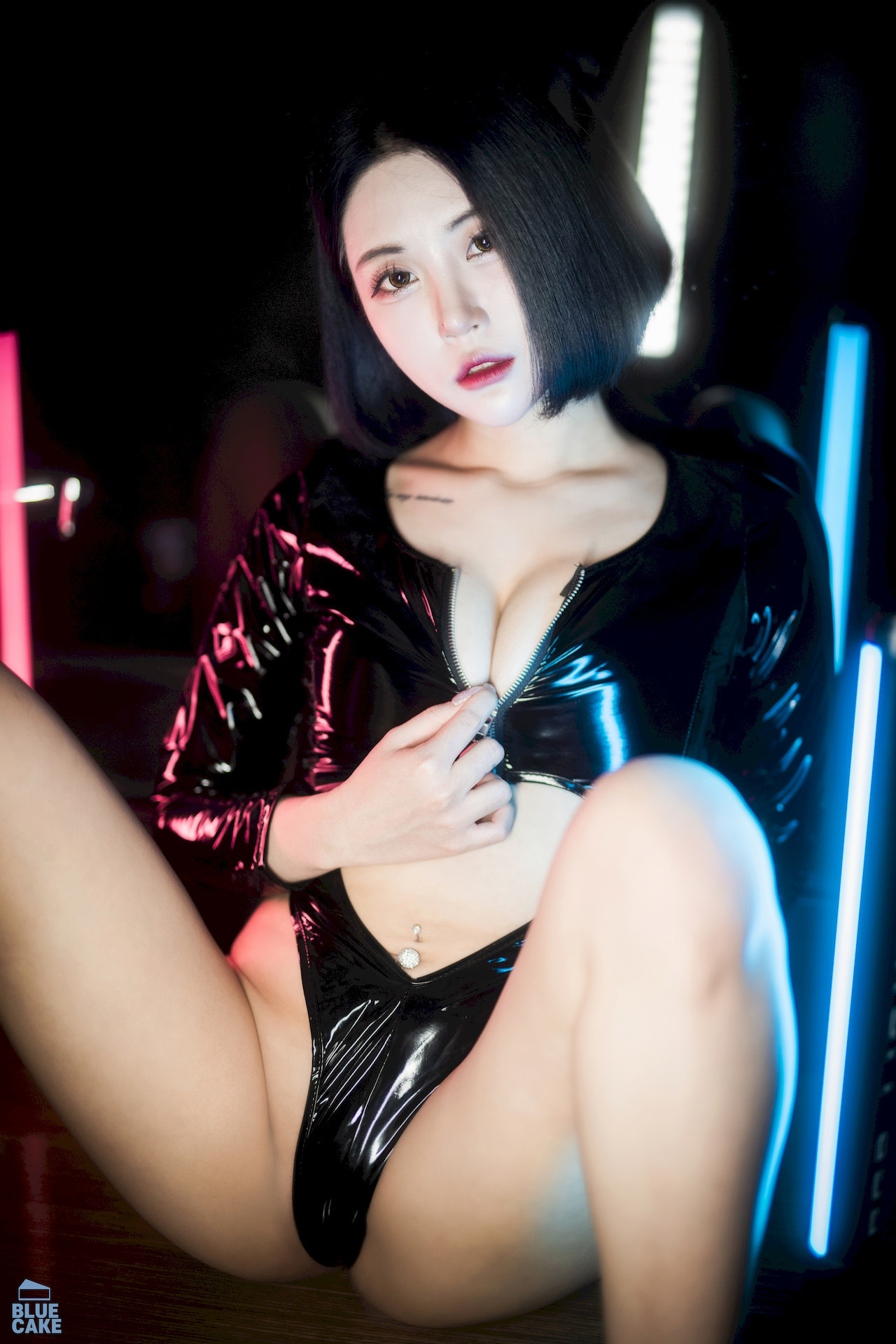 Jeong-Bomi-정보미-BLUECAKE-City-of-Night-Set02-02-17