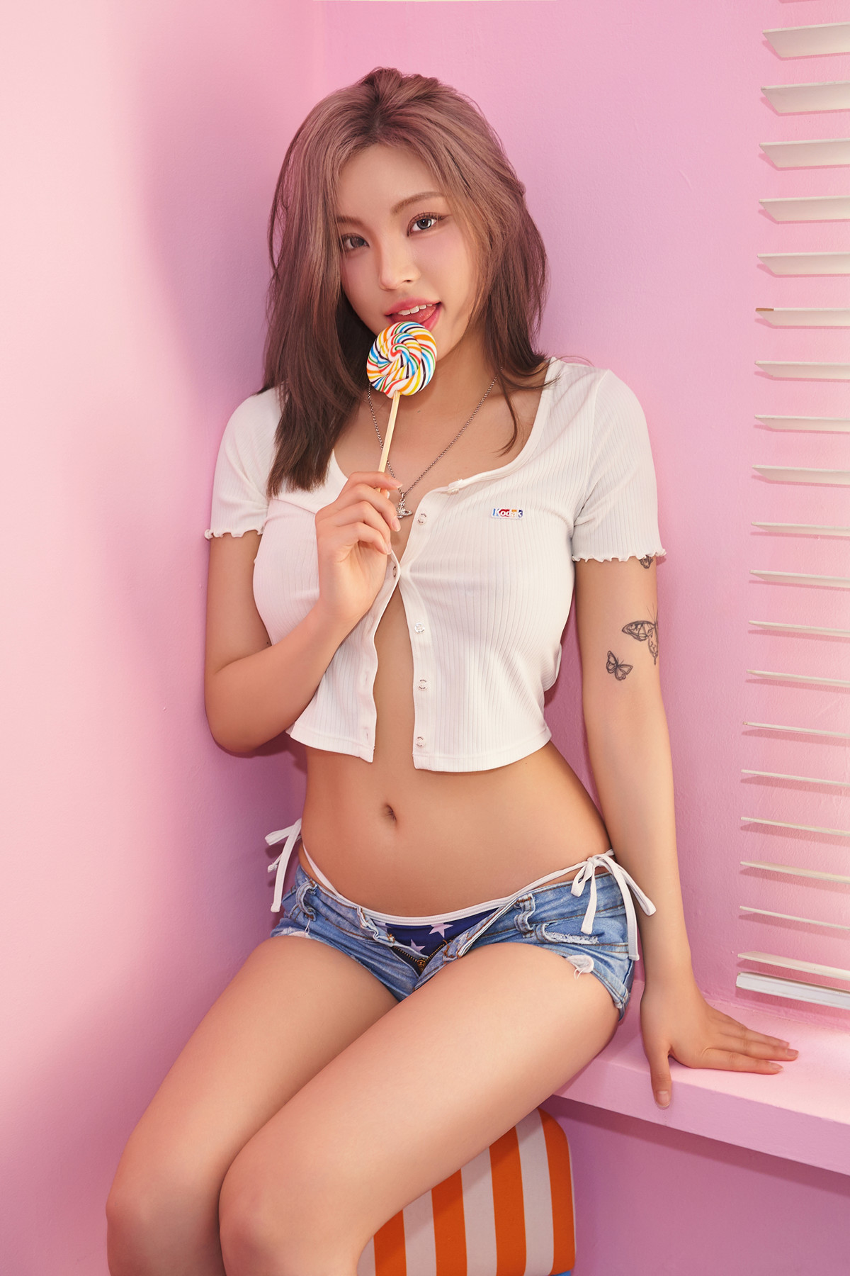 Yeo-Eun-여은-CrazyGiant-8220Pink-Lover8221-Set04-08-30